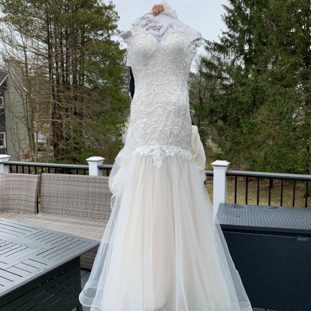 Brand New with tags - Maggie Sottero - Picture 3 of 8